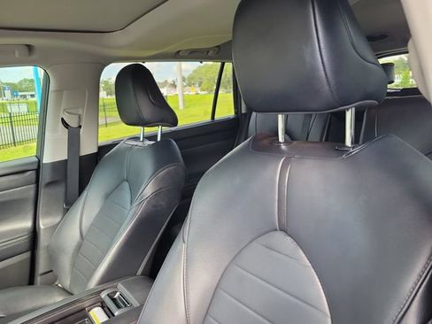 Used 2021 Toyota Highlander XLE FWD image 20