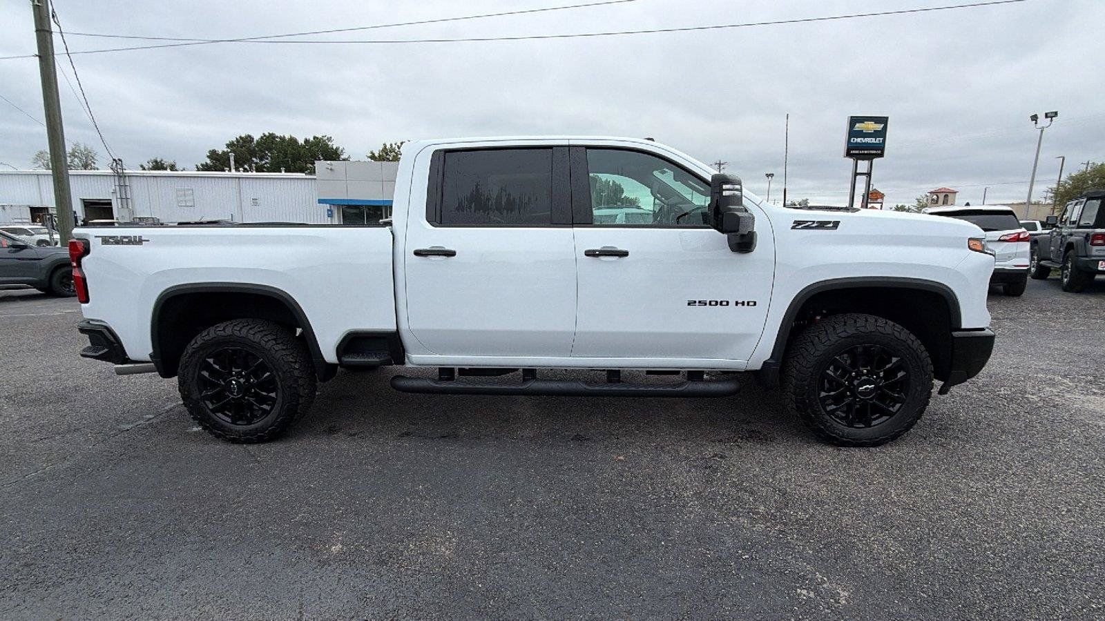 New 2026 Chevrolet Silverado 2500 LT w/ Trail Boss Package AWD/4WD image 8