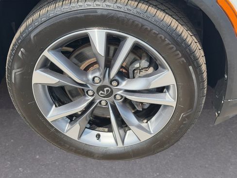 Used 2024 INFINITI QX60 Luxe AWD/4WD image 7