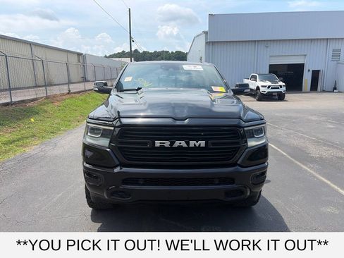Used 2022 RAM 1500 Laramie AWD/4WD image 2
