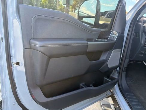 Used 2025 Ford F350 Lariat w/ Lariat Ultimate Package image 29