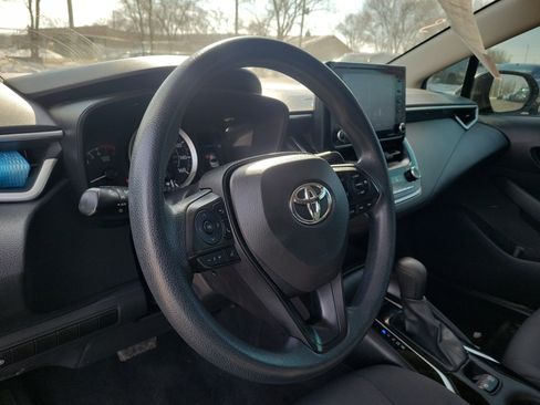 Used 2022 Toyota Corolla LE image 13