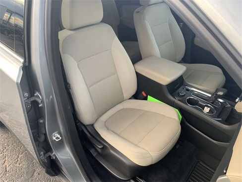 Certified 2023 Chevrolet Traverse LS image 27