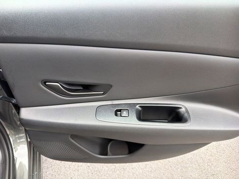 New 2026 Hyundai Elantra Sport FWD image 17