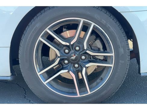 Used 2019 Ford Mustang Premium image 6