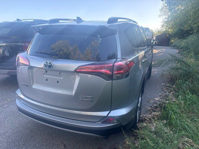 Used 2017 Toyota RAV4 Limited w/ Advanced Technology Package AWD/4WD image 5