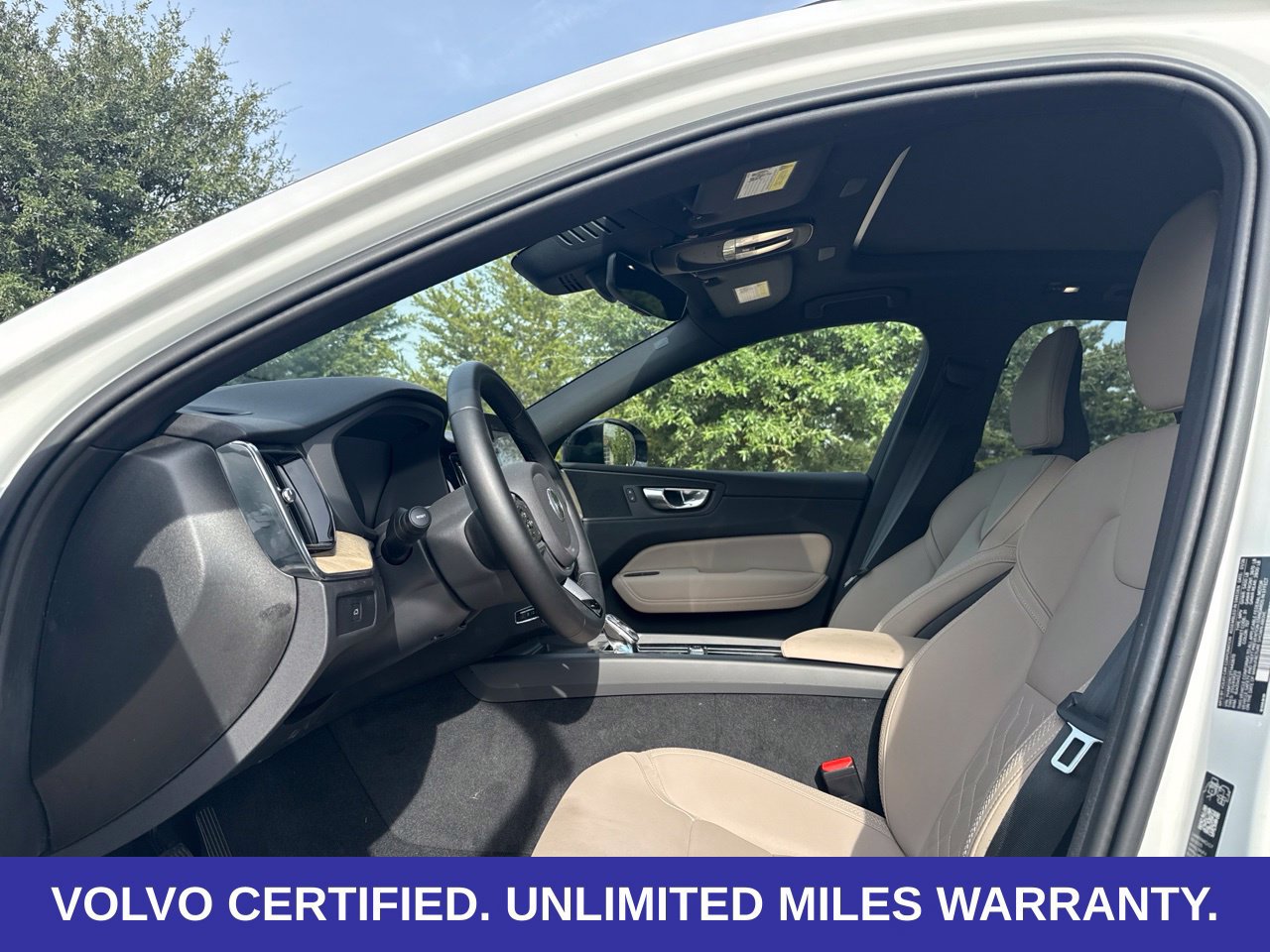 Certified 2026 Volvo XC60 B5 Plus AWD/4WD image 21