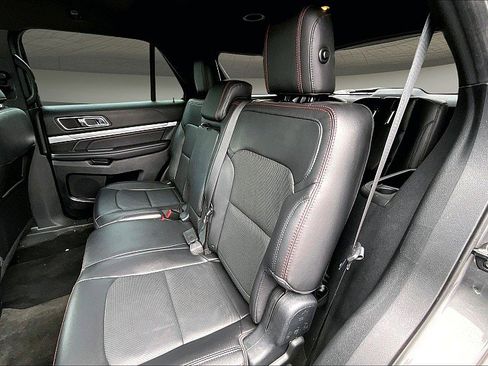 Used 2018 Ford Explorer Sport AWD/4WD image 23