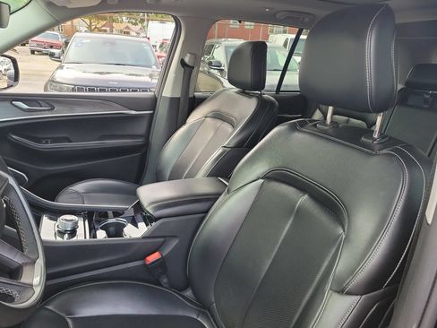 Used 2023 Jeep Grand Cherokee 4WD 4xe w/ Luxury Tech Group II image 15