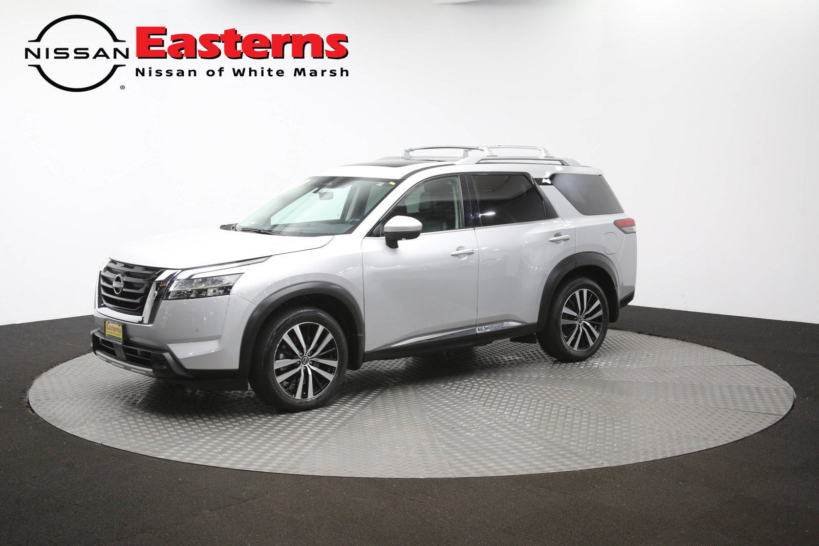Used 2023 Nissan Pathfinder Platinum AWD/4WD image 55