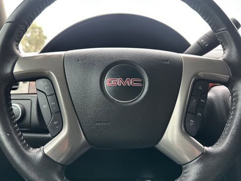 Used 2014 GMC Sierra 3500 SLT w/ SLT Convenience Package image 30