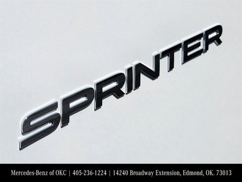 Used 2025 Mercedes-Benz Sprinter 2500 image 31
