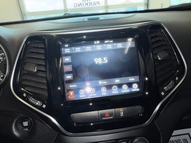 Used 2022 Jeep Cherokee Limited AWD/4WD image 23