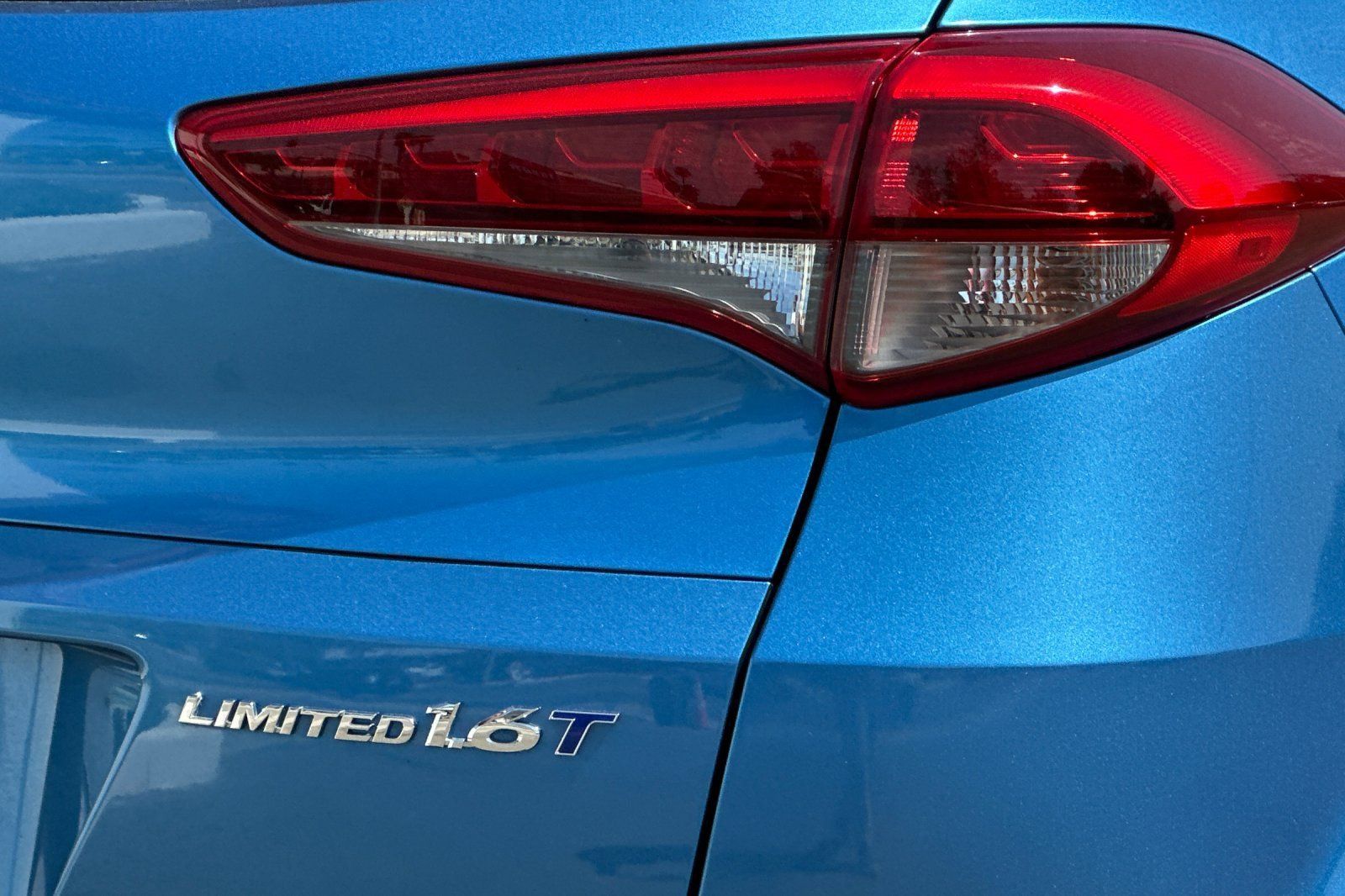 Used 2018 Hyundai Tucson Limited w/ Cargo Package FWD image 30