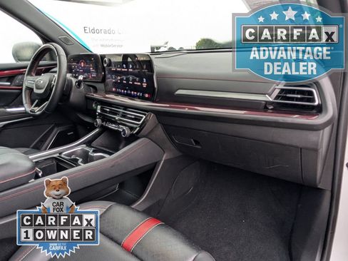 Used 2024 Chevrolet Traverse RS w/ LPO, Floor Liner Package AWD/4WD image 28