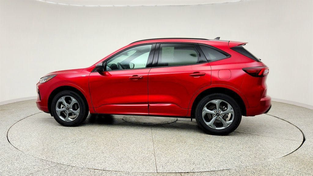 Used 2024 Ford Escape ST-Line AWD/4WD image 8