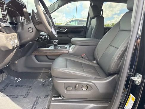 New 2026 GMC Sierra 1500 SLT w/ SLT Premium Package AWD/4WD image 16
