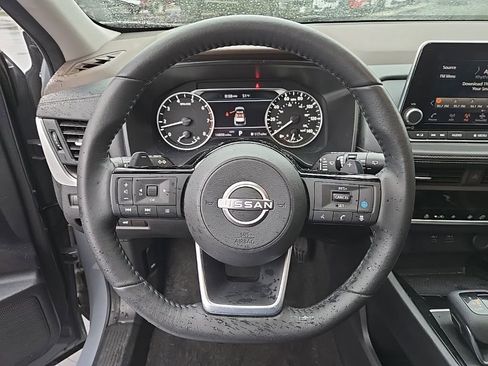 Used 2023 Nissan Rogue SV w/ SV Premium B Package AWD/4WD image 19