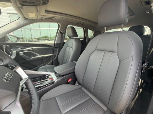 Used 2025 Audi Q5 Premium Plus w/ Premium Plus AWD/4WD image 12