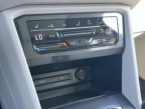 Certified 2023 Volkswagen Tiguan SE w/ Panoramic Sunroof Package image 15