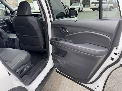 Used 2022 Honda Pilot EX-L image 16