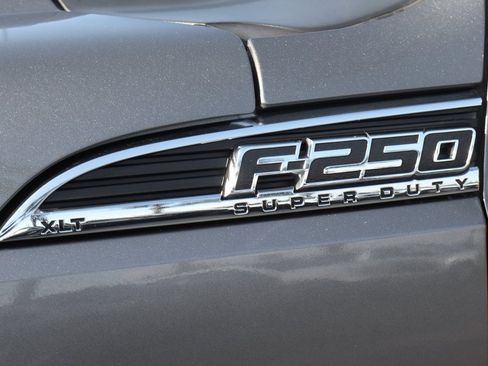 Used 2012 Ford F250 XLT w/ XLT Premium Pkg image 48