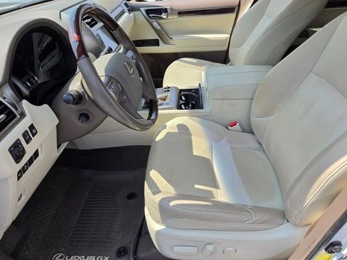 Used 2018 Lexus GX 460 Premium w/ Premium Package AWD/4WD image 10