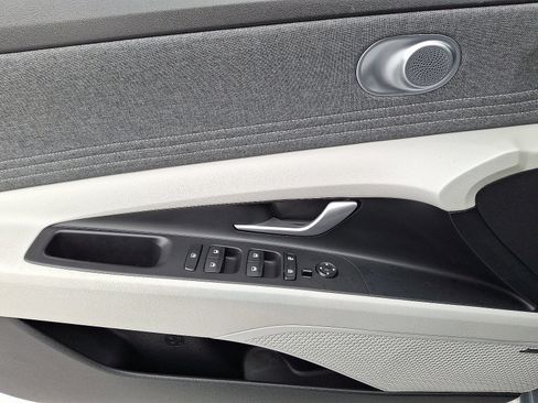 Certified 2023 Hyundai Elantra Limited w/ Cargo Package image 12