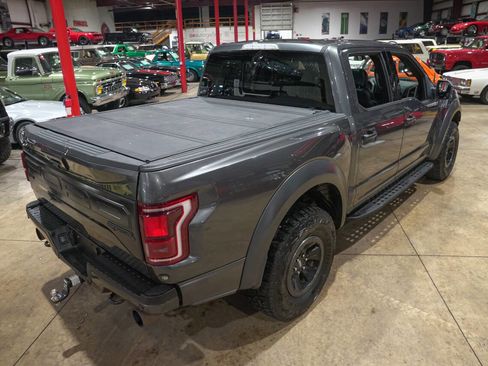 Used 2018 Ford F150 Raptor w/ Equipment Group 802A Luxury image 17
