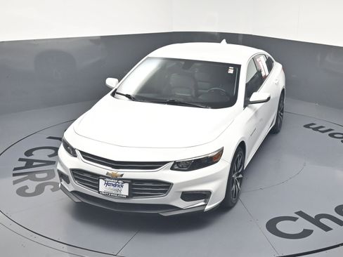 Used 2017 Chevrolet Malibu LT w/ Leather Package FWD image 30