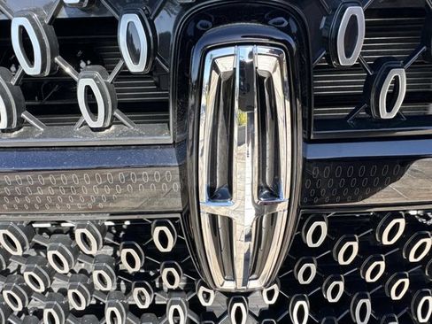 New 2026 Lincoln Navigator L Reserve AWD/4WD image 7