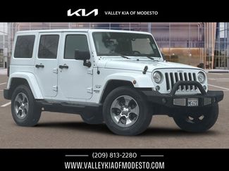 Used 2017 Jeep Wrangler Unlimited Sahara w/ Connectivity Group video 1