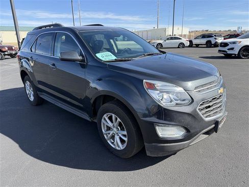 Used 2017 Chevrolet Equinox LT w/ Convenience Package image 2