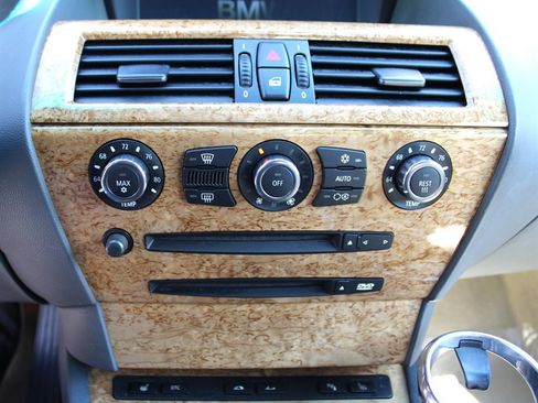 Used 2005 BMW 645Ci Convertible image 28