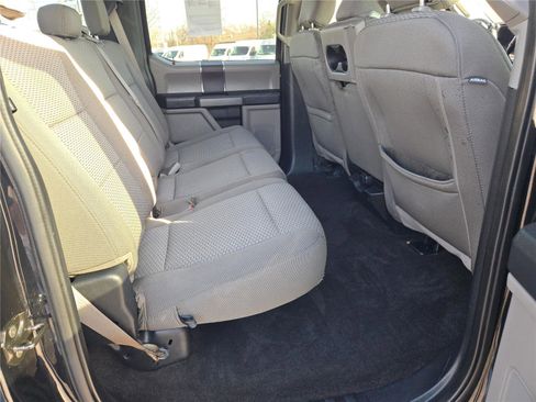 Used 2020 Ford F150 XLT image 12