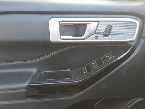 Certified 2023 Ford Explorer ST-Line w/ Class IV Trailer Tow Package image 15