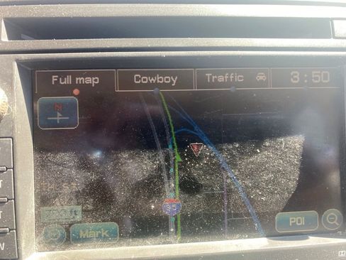 Used 2011 Chevrolet Suburban LTZ RWD image 10