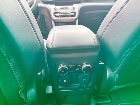 Used 2024 Ford Explorer XLT w/ Equipment Group 202A image 22