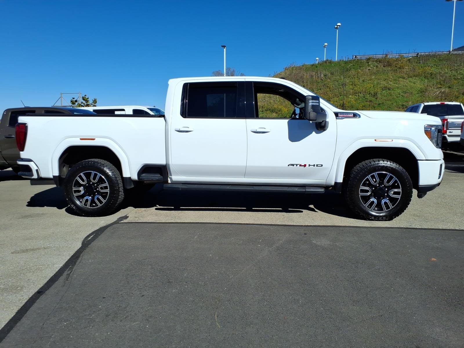 Used 2020 GMC Sierra 2500 AT4 w/ AT4 Premium Package AWD/4WD image 6