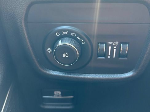 Certified 2026 Jeep Grand Cherokee L Limited w/ Luxury Tech Group II AWD/4WD image 25