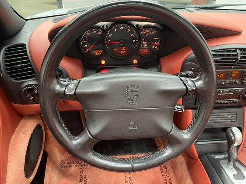 Used 2000 Porsche Boxster image 26