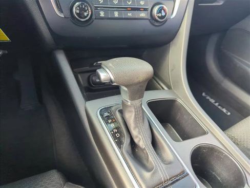 Used 2017 Kia Optima LX image 7