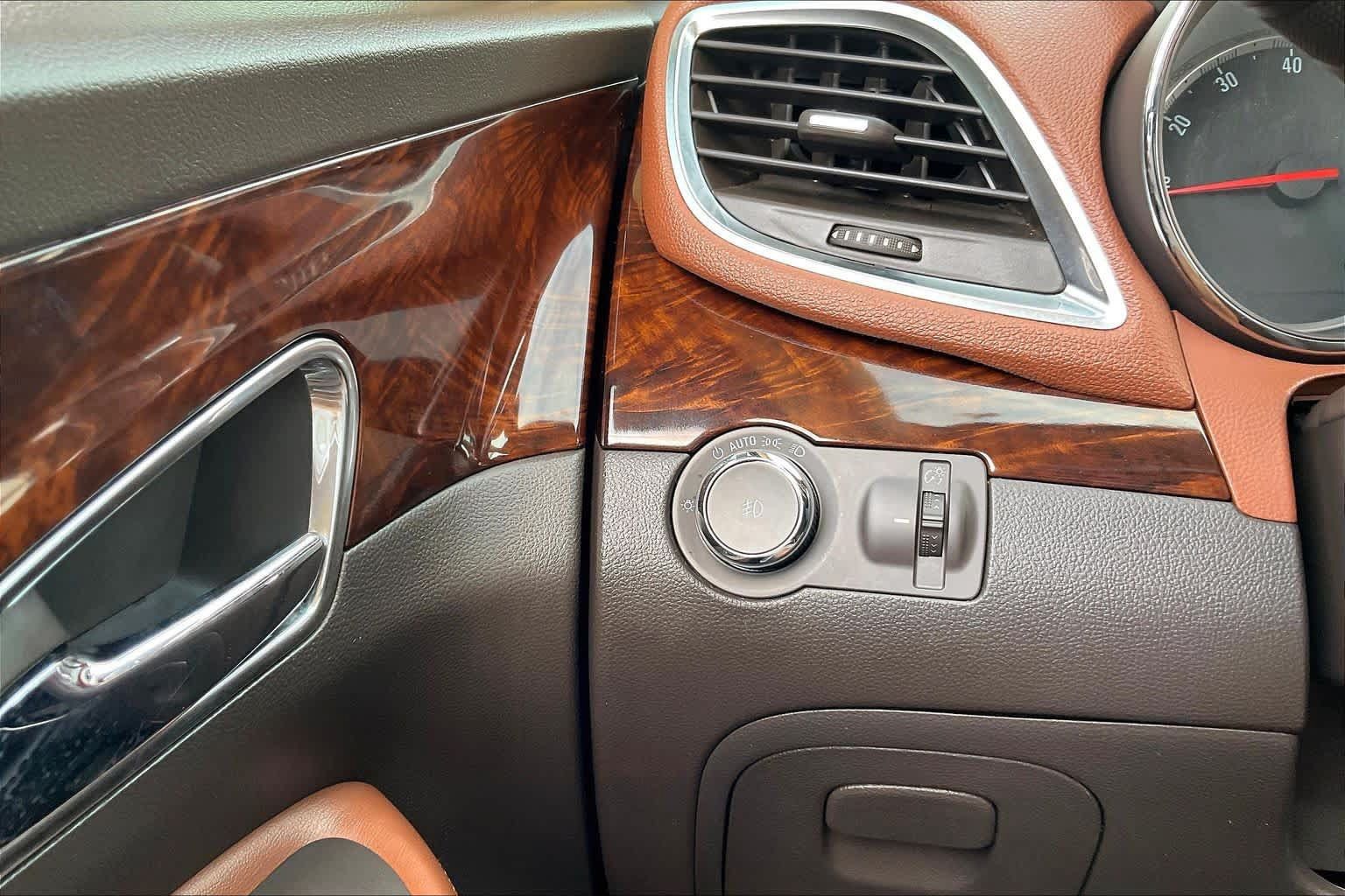 Used 2015 Buick Encore Premium FWD image 34