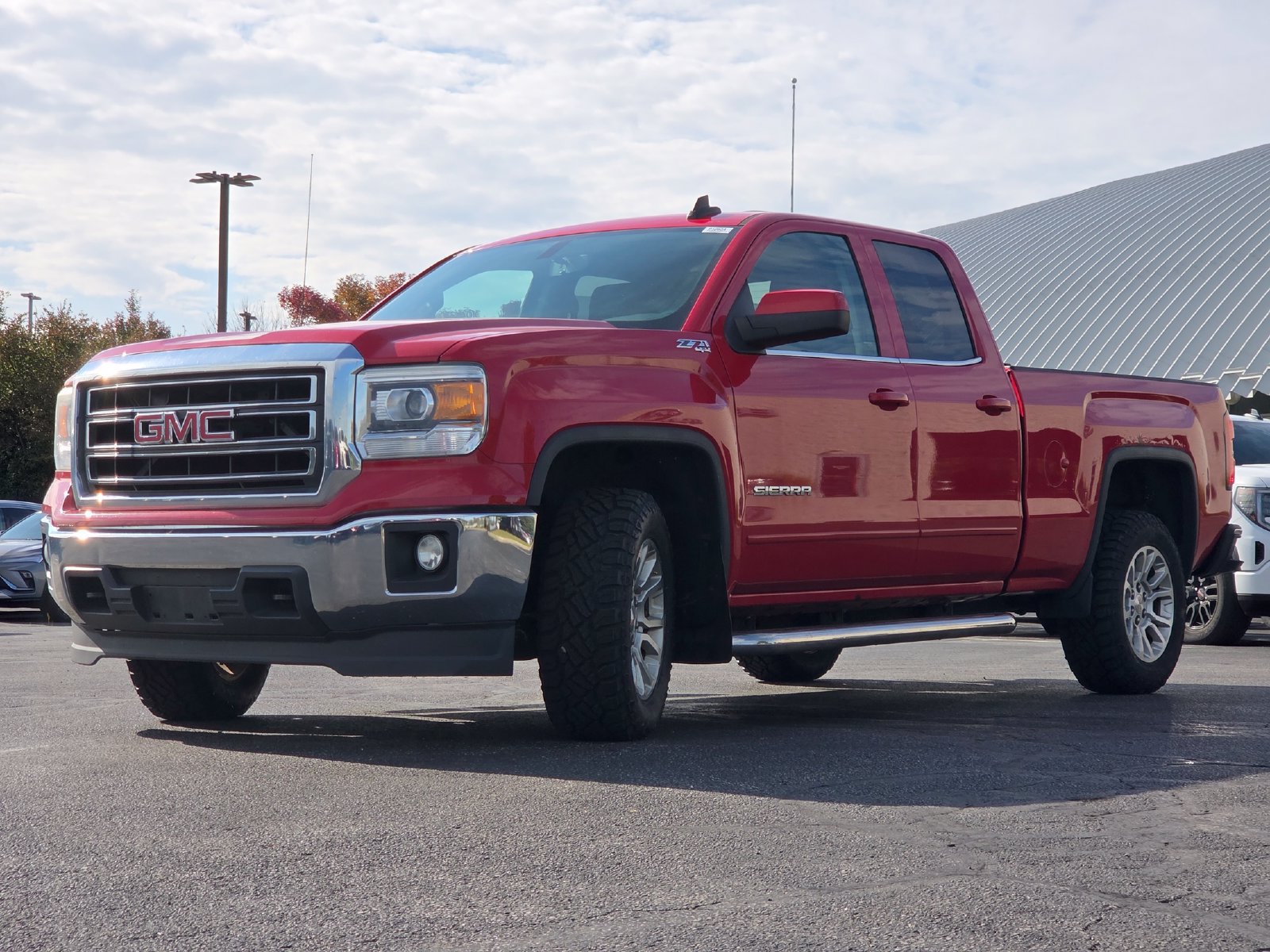 Used 2015 GMC Sierra 1500 SLE w/ SLE Value Package AWD/4WD image 9