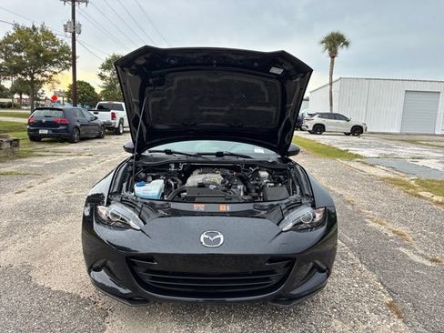 Used 2021 MAZDA MX-5 Miata RF Grand Touring RWD image 30
