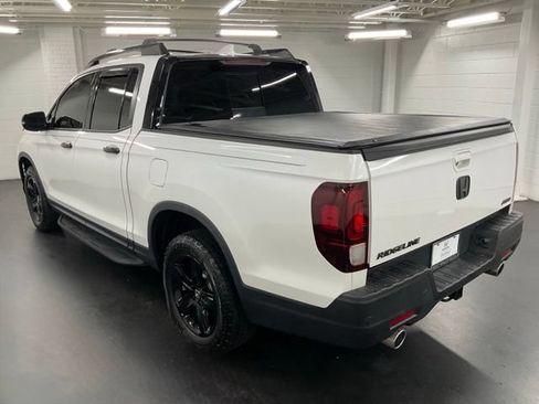 Certified 2023 Honda Ridgeline Black Edition image 8