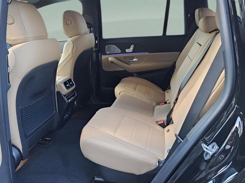 New 2026 Mercedes-Benz GLS 450 GLS 450 image 10