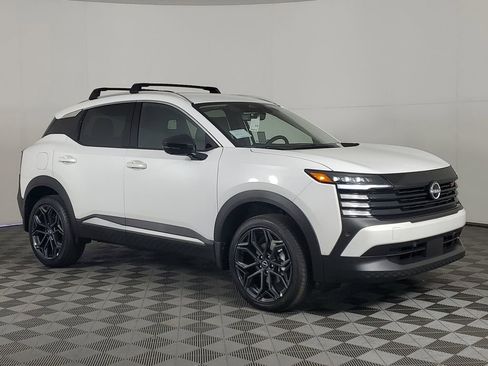 New 2026 Nissan Kicks SR w/ Illumination Package image 2