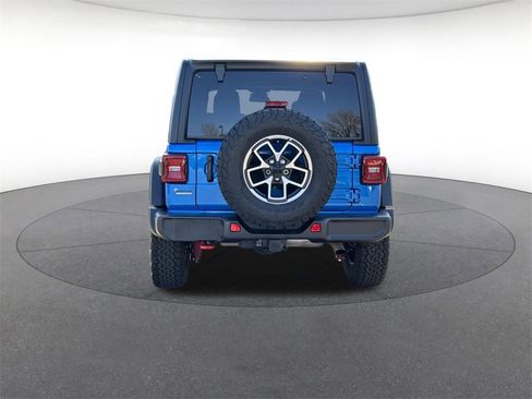 Used 2025 Jeep Wrangler Unlimited Rubicon image 4