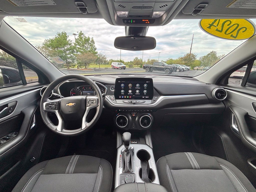 Used 2024 Chevrolet Blazer LT w/ Convenience Package FWD image 23